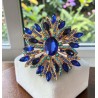 Broche fleur strass dorée bleu saphir ou ambre — grande