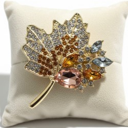 Broche feuille érable strass dorée — cristal ou vert ambre