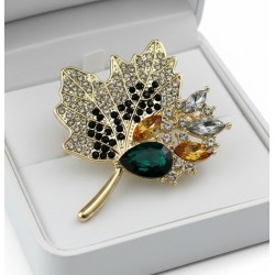 Broche feuille érable strass dorée — cristal ou vert ambre