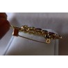 Broche rameau strass violet améthyste cristal doré