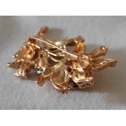 Broche fleur et pétale