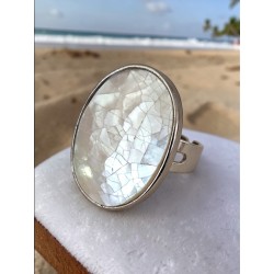 Bague en nacre d'abalone ovale