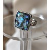 Bague en nacre bleue
