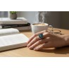 Bague en nacre bleue