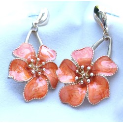 Boucles d'oreilles émaillées en fleur