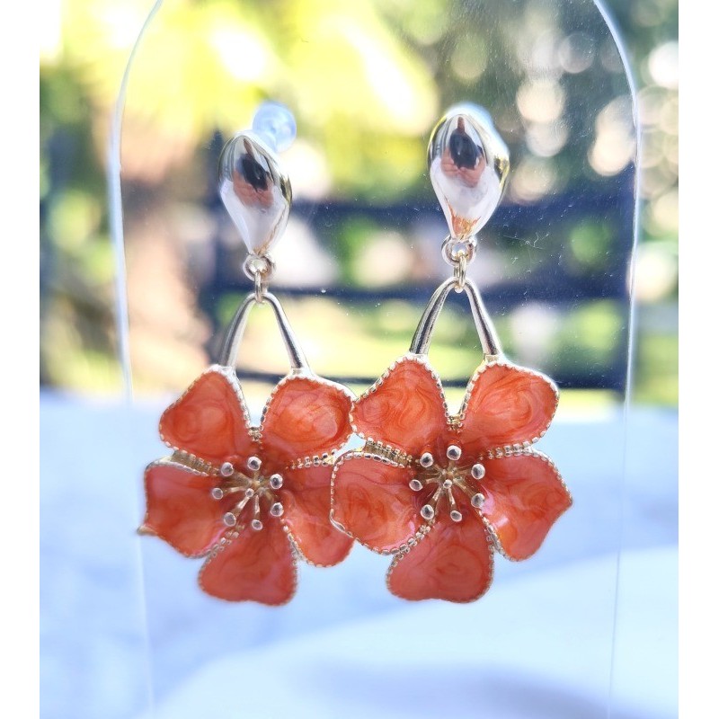 Boucles d'oreilles émaillées en fleur
