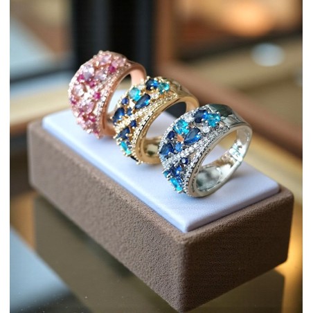 Bague pavée zirconium multicolore – anneau large élégant femme