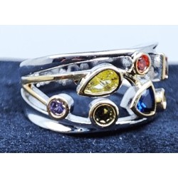 Bague géométrique oxyde de zirconium – Bijou moderne et élégant