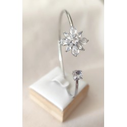 Bracelet jonc ouvert fleur zircon cubique doré acier