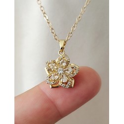Pendentif fleur pivotante zircon cubique doré — 4 coloris